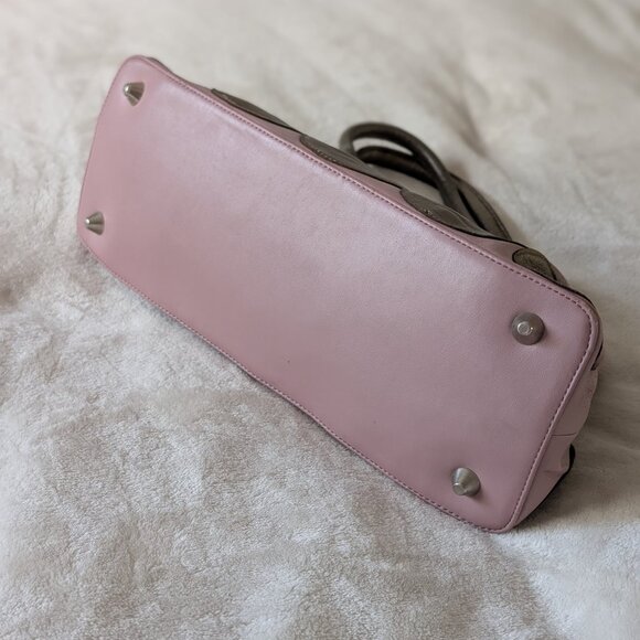 Jennifer Lopez Pink and Gold Circle Accent Bag - Picture 3 of 12